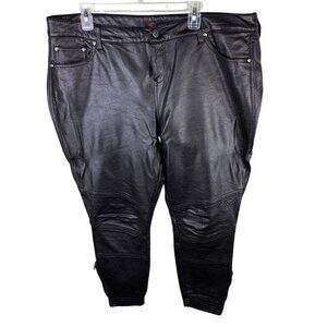 Rebel Wilson for Torrid Women's Faux Leather Moto Zip Ankle Black Size 1…